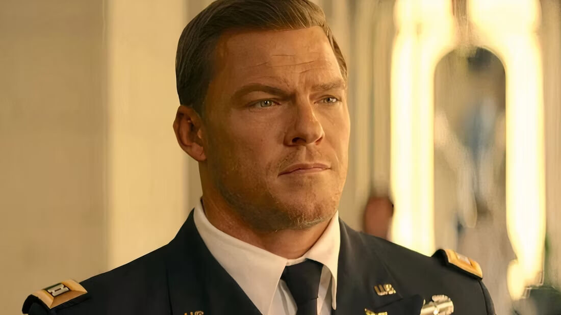 'Reacher's Alan Ritchson Is Jumping Into Action on New Sci-Fi Thriller 'War Machine'